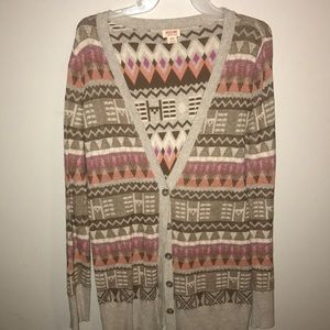 Cardigan/Sweater